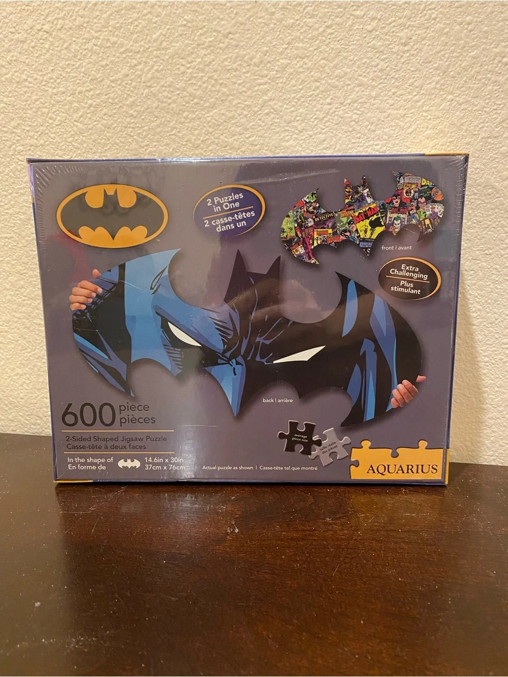 2-Sided Batman Bat Shaped Puzzle 600 pc BRAND NEW Aquarius